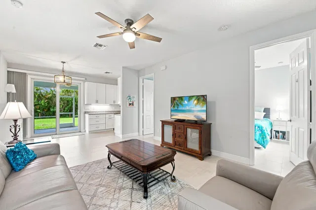  Residence photo 40