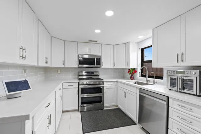  Residence photo 10