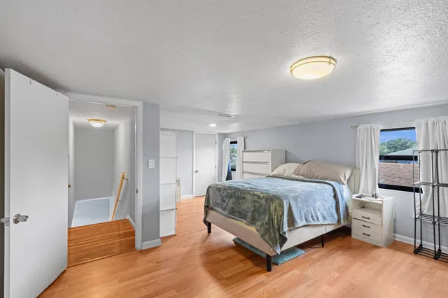  Residence photo 16