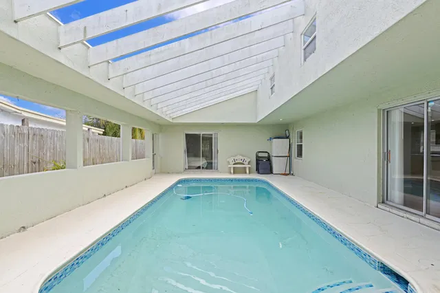  Residence photo 19
