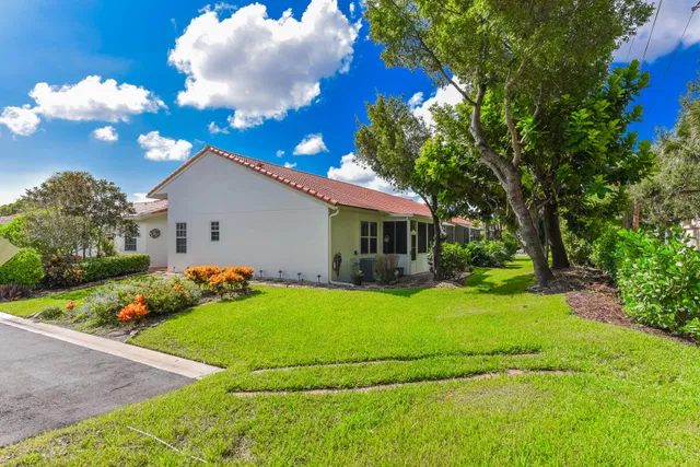  Residence photo 23