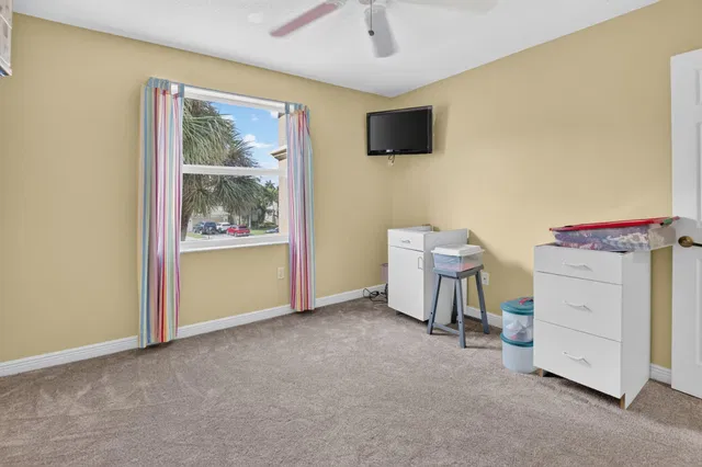  Residence photo 21