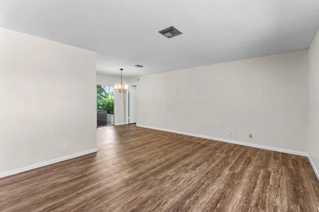 Residence photo 7