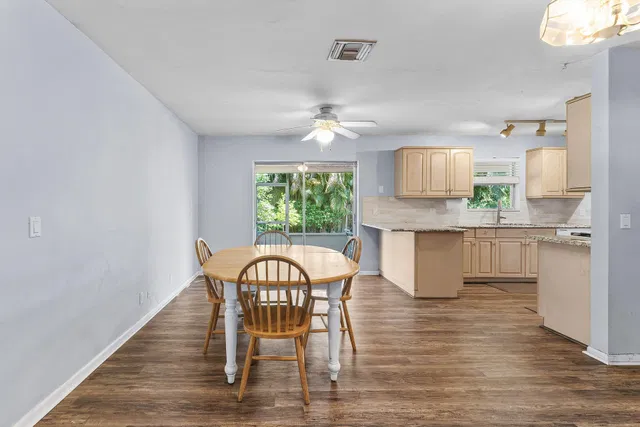 Residence photo 11