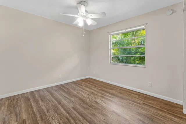 Residence photo 19