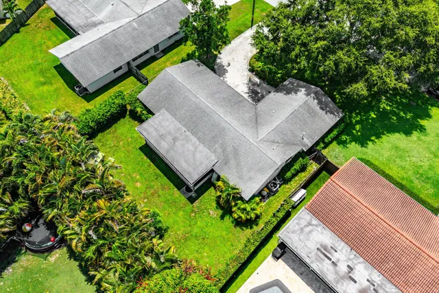 Residence photo 37