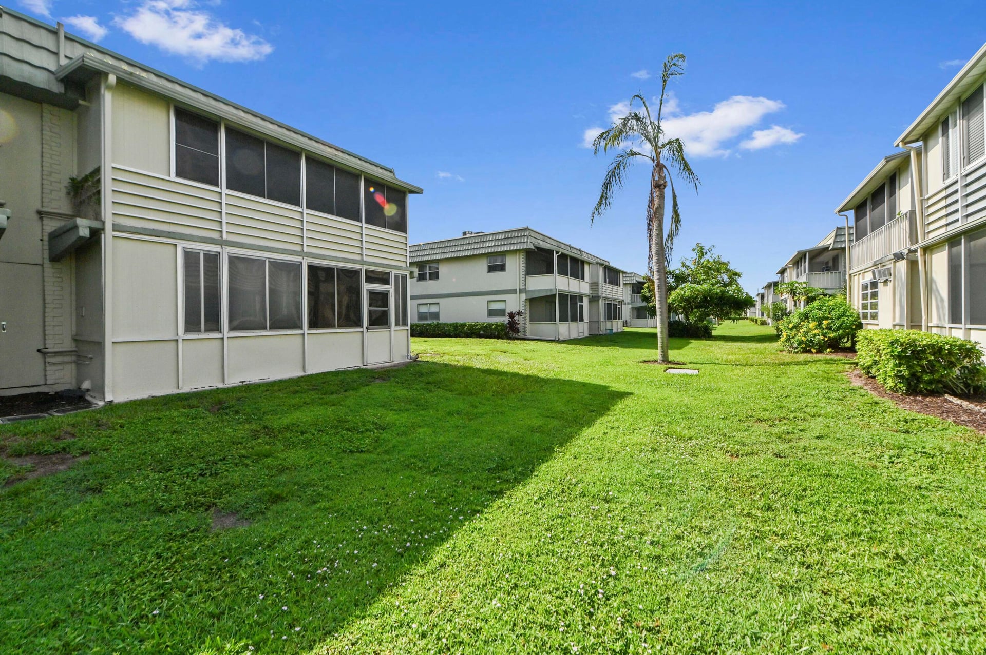 Residence photo 20