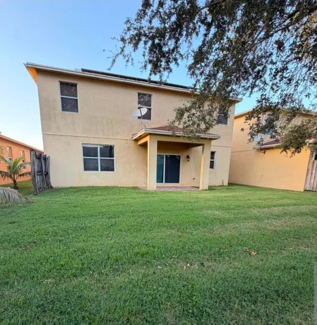 Residence photo 2