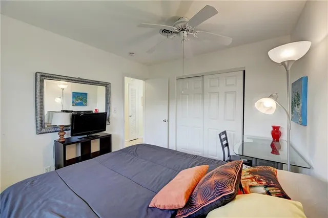 Residence photo 12