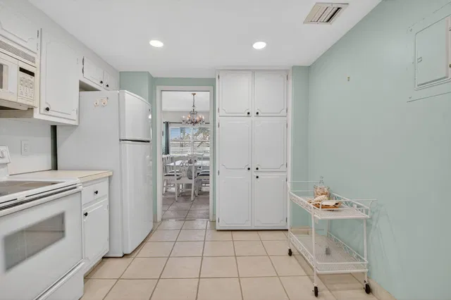 Downtown Delray Beach Unit 1F photo 24