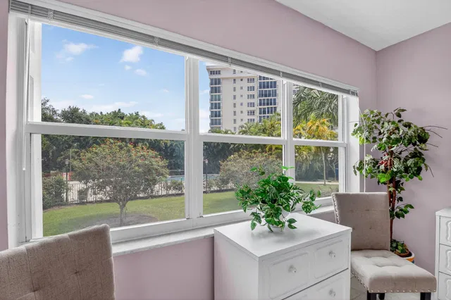 Downtown Delray Beach Unit 1F photo 32