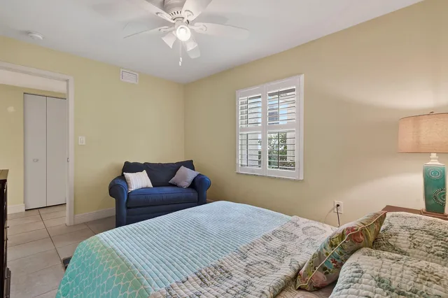  Unit 504 photo 35