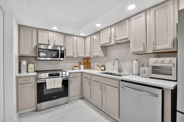 Boca West Country Club Unit 966 photo 11