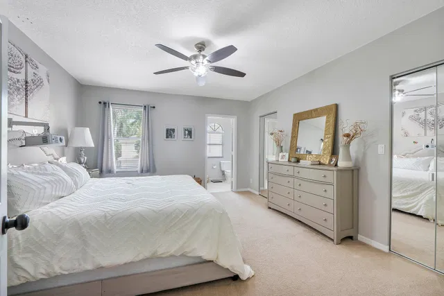 Residence photo 23