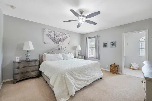 Residence photo 24