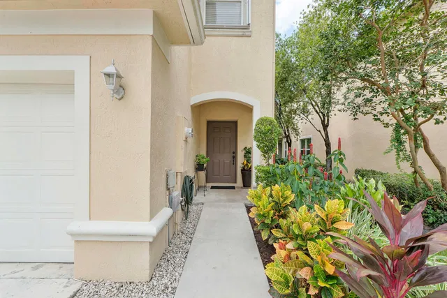 Residence photo 36