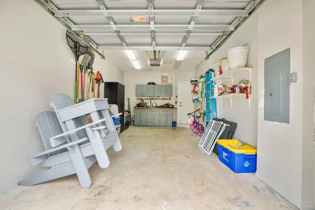 Residence photo 37