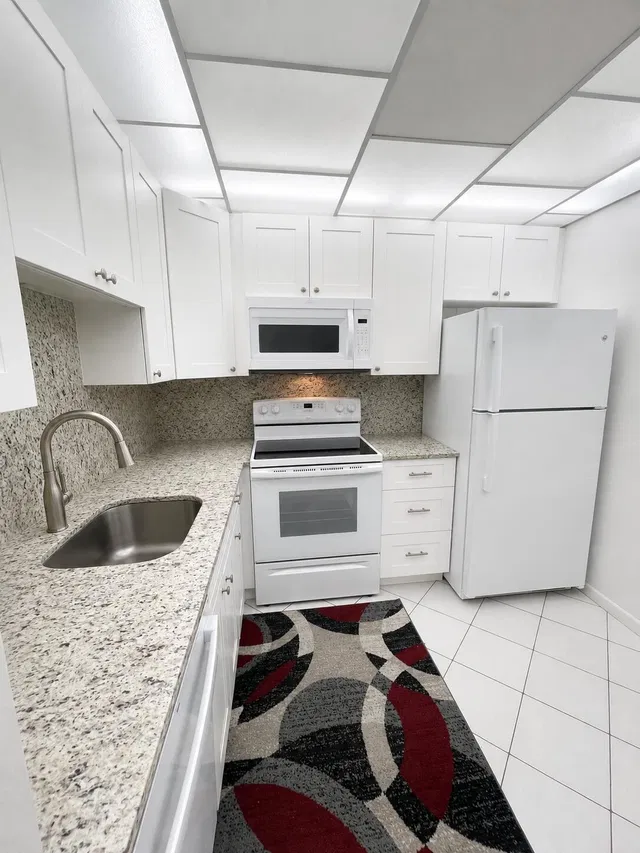 Residence photo 6