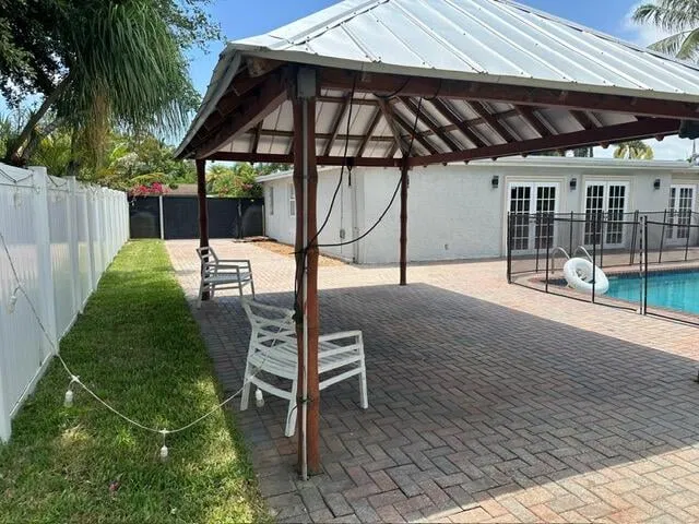 Residence photo 14