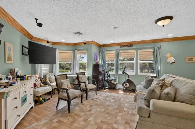  Residence photo 20