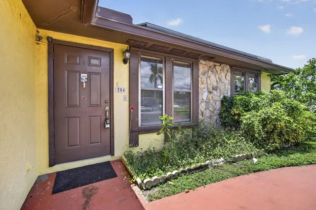 Residence photo 5