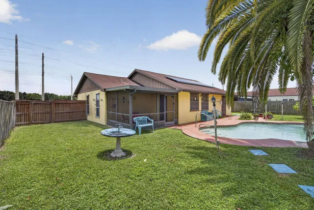 Residence photo 45