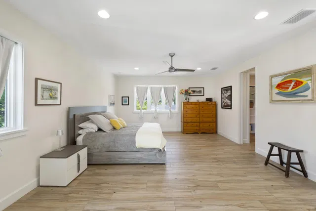 Residence photo 43