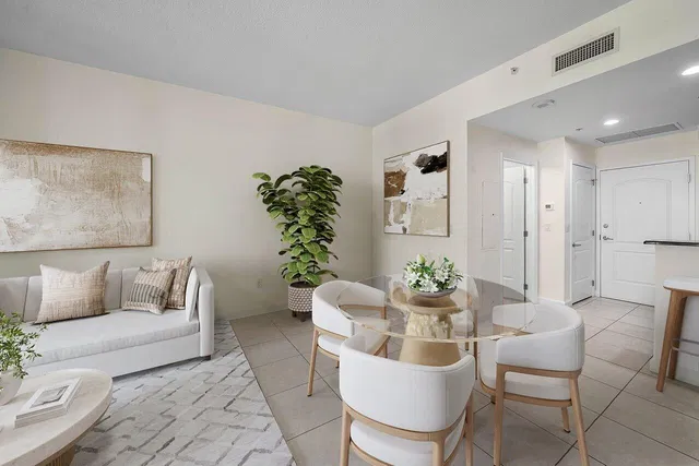 One City Plaza Unit 715 photo 8