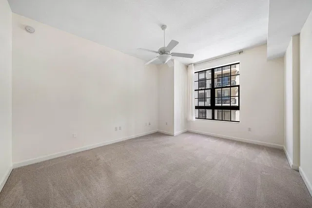 One City Plaza Unit 715 photo 21