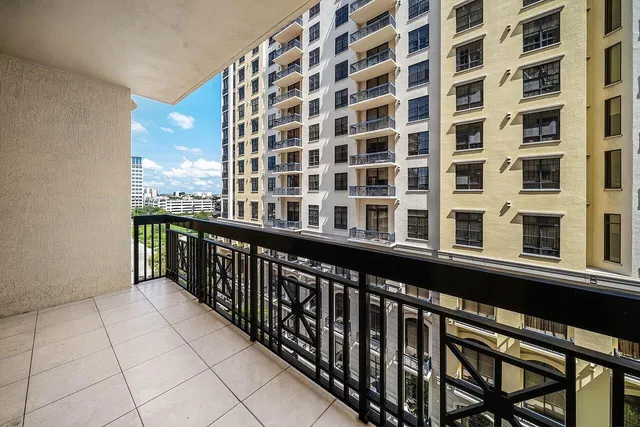 One City Plaza Unit 715 photo 23