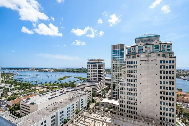 One City Plaza Unit 715 photo 32