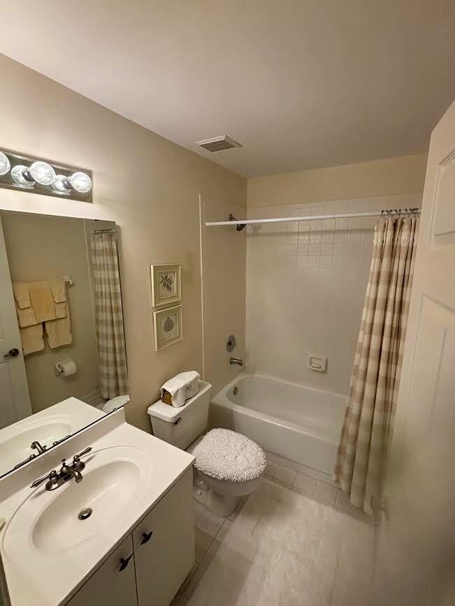 Unit 4 photo 21