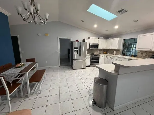 Residence photo 4
