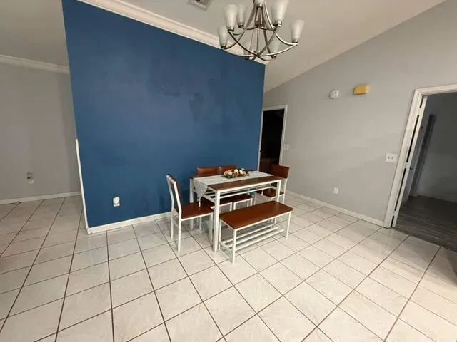 Residence photo 6