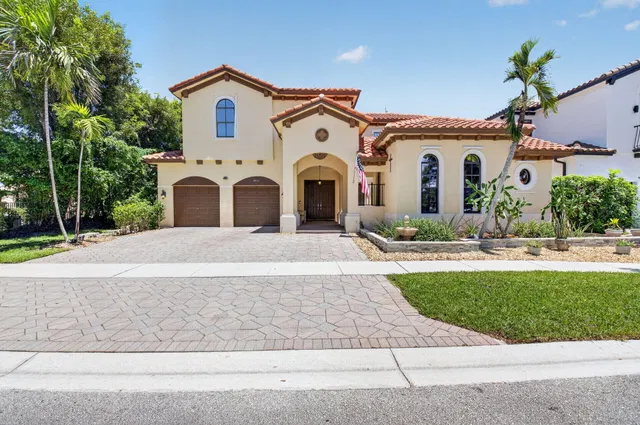 Residence photo 2