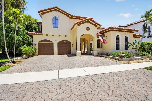 Residence photo 3