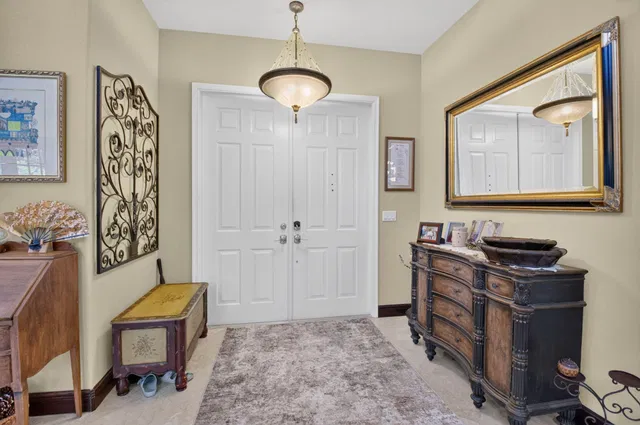 Residence photo 6