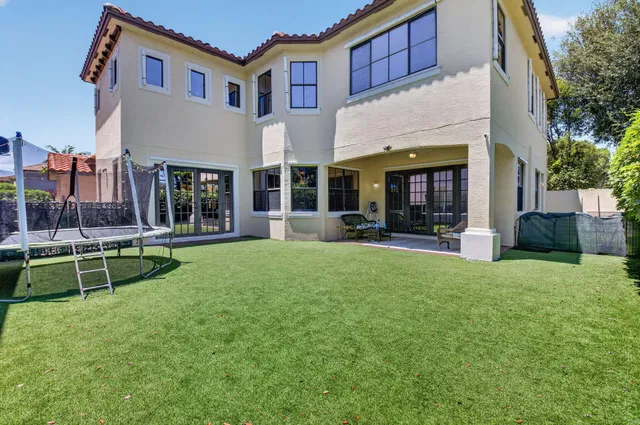 Residence photo 28