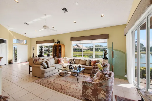  Residence photo 10