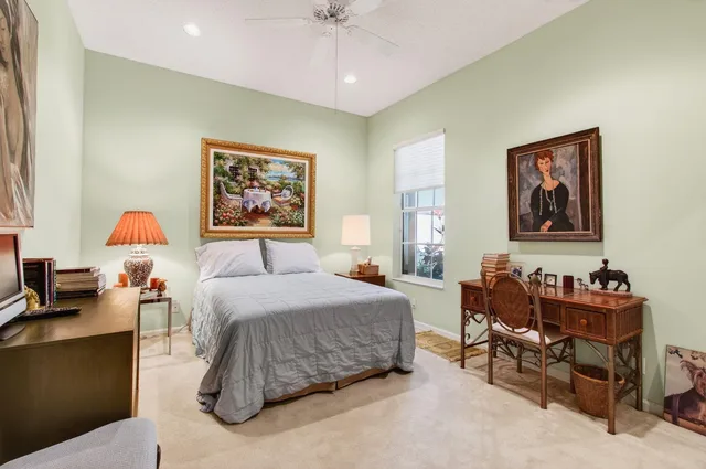  Residence photo 32