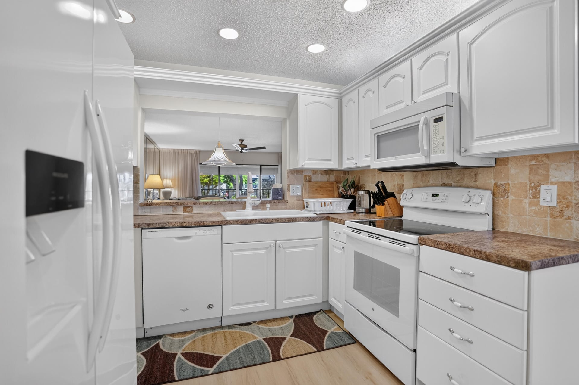 Unit 2030 photo 17