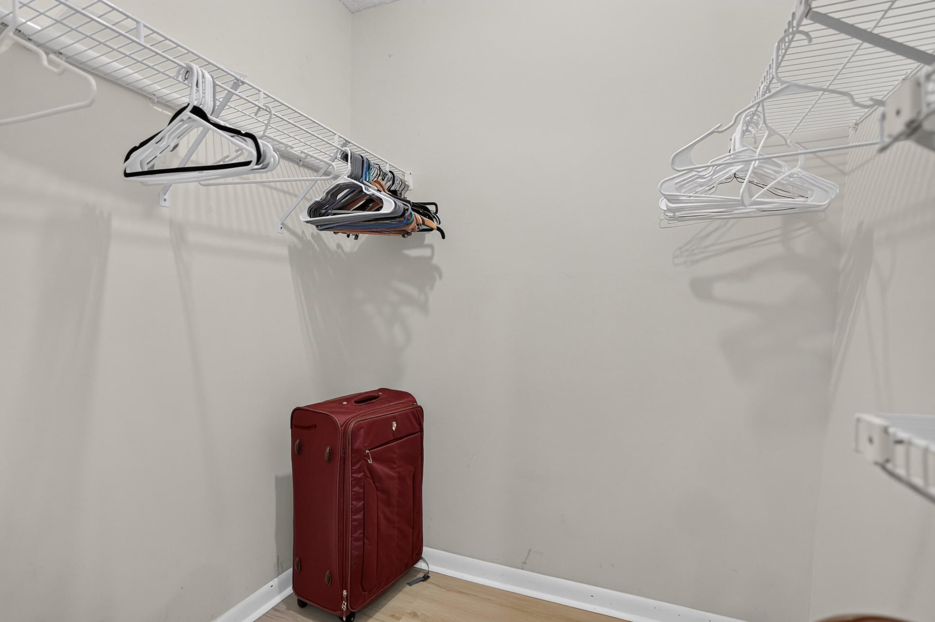 Unit 2030 photo 32