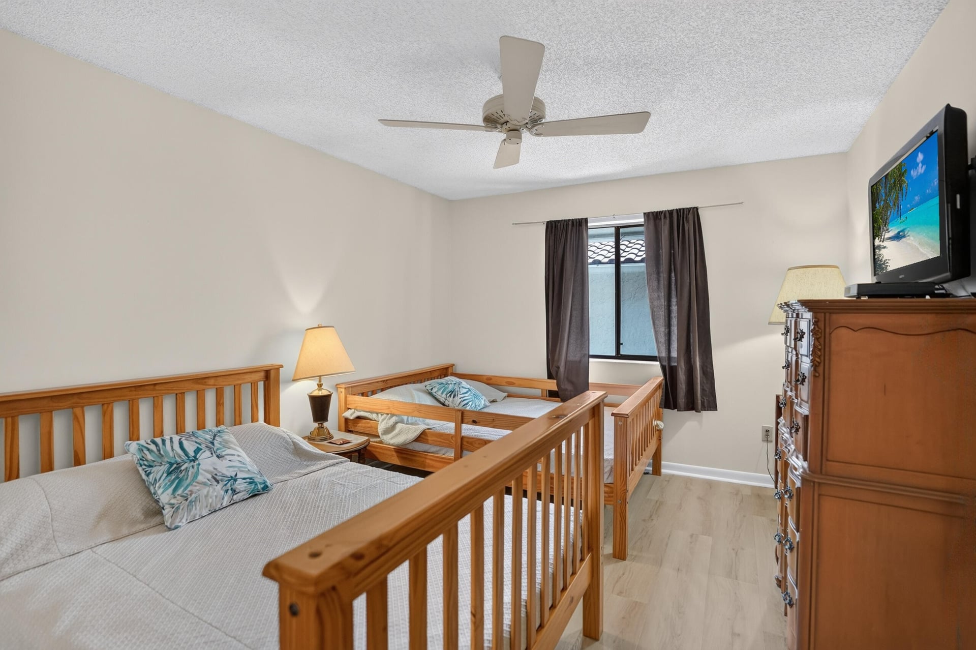 Unit 2030 photo 40