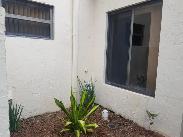 Unit 102 photo 2