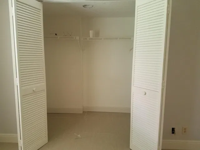 Unit 102 photo 19