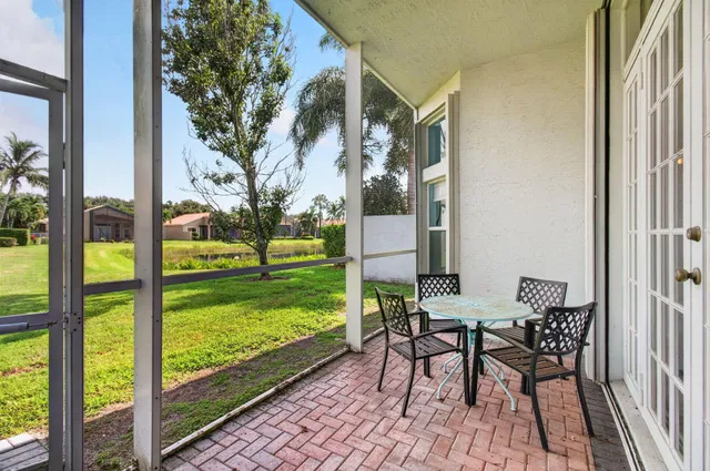 Residence photo 38