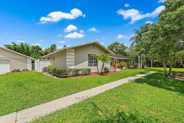 Residence photo 9