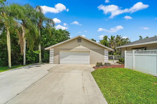 Residence photo 10