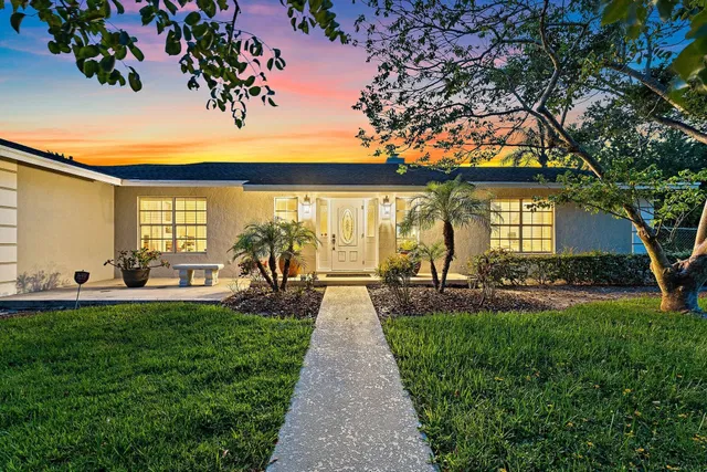 Residence photo 12