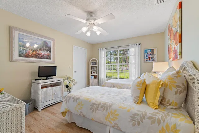 Residence photo 29
